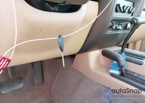 1999 Jeep Cherokee Se from USA, damaged, VIN 1J4FF27S6XL533453